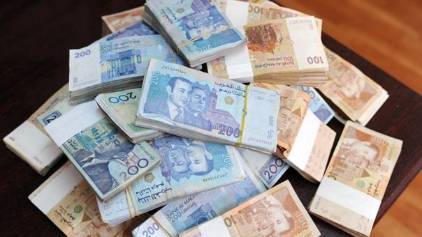 خمس سنوات سجناً لموظفة بنك اختلست أزيد من 48 مليار سنتيم